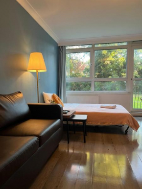 Stylish Entire House on Abbey Road near Baker Street & Regent's Park in Central London